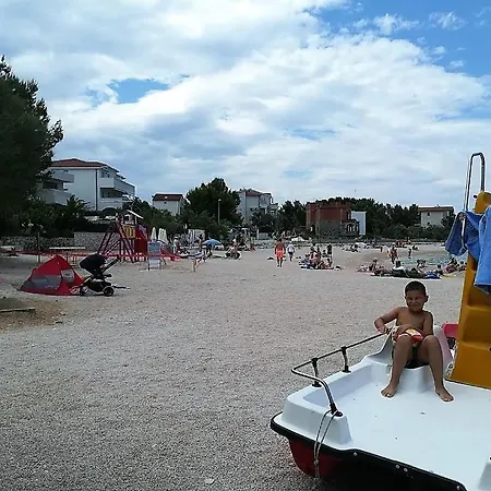 شقة In Rogoznica With Terrace, Air Condition, Wifi, Washing Machine